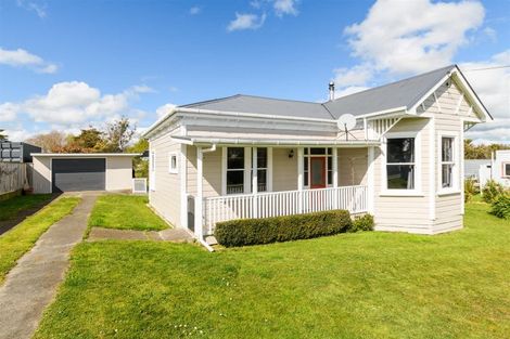 Photo of property in 8 Ngareta Street, Marton, 4710