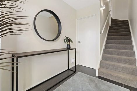 Photo of property in 18/104u Maupuia Road, Maupuia, Wellington, 6022