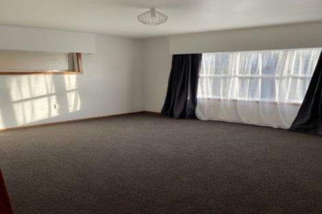 Photo of property in 35 Sandspit Road, Waiuku, 2123