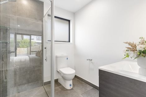 Photo of property in 2 Tirikatene Avenue, Paerata, 2124