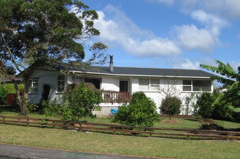 Photo of property in 48 Riverpark Crescent, Henderson, Auckland, 0610
