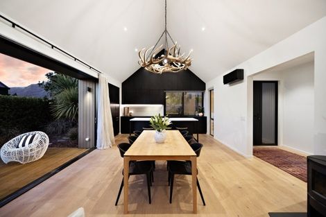 Photo of property in 1 Wanderer Lane, Jacks Point, Queenstown, 9371