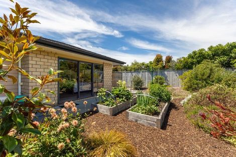 Photo of property in 4 Pateke Way, Paraparaumu Beach, Paraparaumu, 5032
