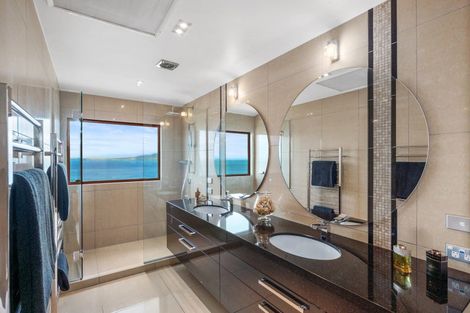 Photo of property in 207 Beach Road, Campbells Bay, Auckland, 0630