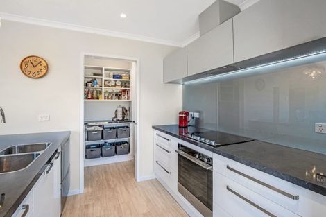 Photo of property in 22 Carrick Place, Rolleston, 7614