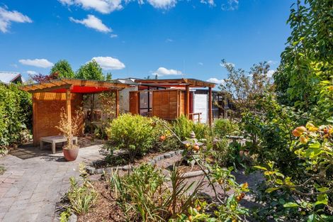 Photo of property in 1 Peter Hall Drive, Kelvin Grove, Palmerston North, 4414