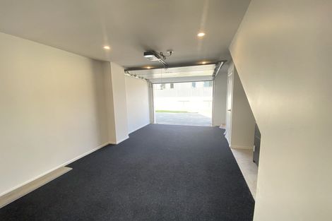 Photo of property in 43 Tirimoana Road, Te Atatu South, Auckland, 0602