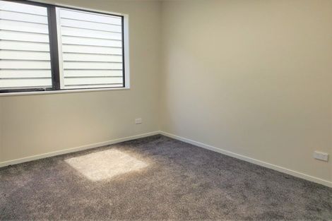 Photo of property in 16d Kaimai Avenue, Massey, Auckland, 0614