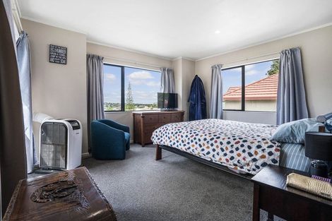 Photo of property in 40 Westview Court, Somerville, Auckland, 2014