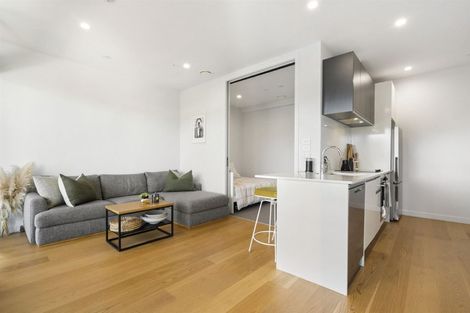 Photo of property in Frank Sargeson Apts, 102/80 Anzac Street, Takapuna, Auckland, 0622