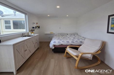 Photo of property in 5 Aorangi Terrace, Thorndon, Wellington, 6011