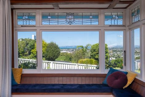 Photo of property in 42 Simla Terrace, Hospital Hill, Napier, 4110