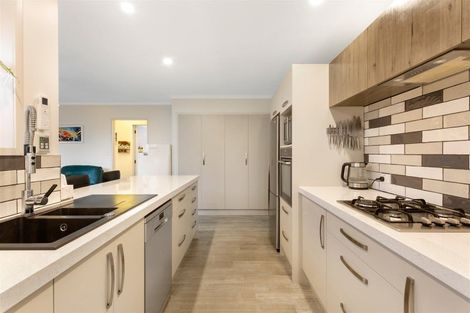 Photo of property in 132 Hagart-alexander Drive, Mosgiel, 9024