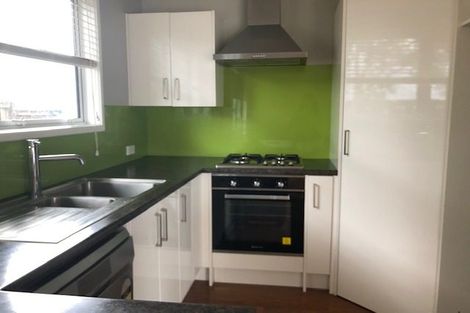 Photo of property in 17 Tree View Avenue, Glenfield, Auckland, 0629