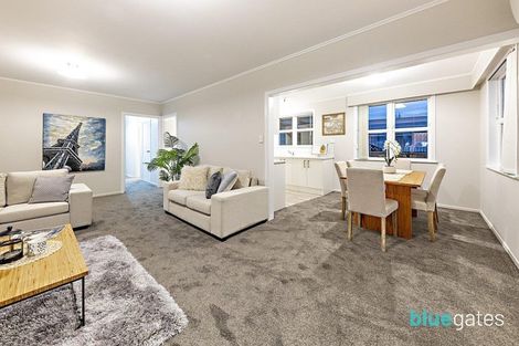 Photo of property in 12 Hywell Place, Manurewa, Auckland, 2102