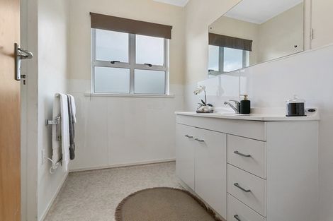 Photo of property in 75 Taylor Street, Cambridge, 3434