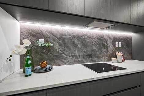 Photo of property in 3c Margaret Place, Milford, Auckland, 0620