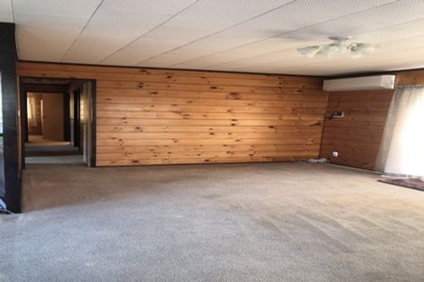 Photo of property in 5 Melia Grove, Goodwood Heights, Auckland, 2105