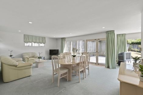 Photo of property in 17 Bevyn Street, Castor Bay, Auckland, 0620