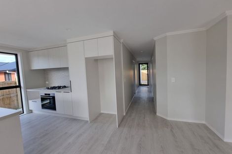 Photo of property in 7u4 Sare Crescent, Fairfield, Hamilton, 3214