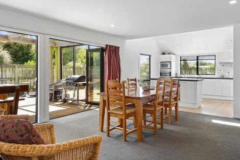 Photo of property in 16 Devon Crescent, Darfield, 7510
