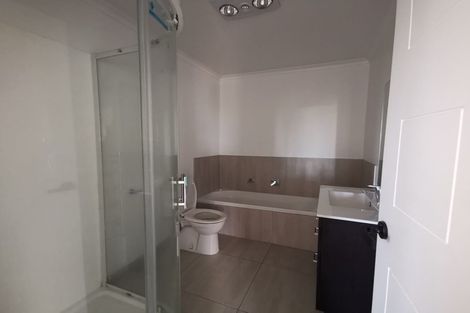 Photo of property in 159 Keri Vista Rise, Papakura, 2110