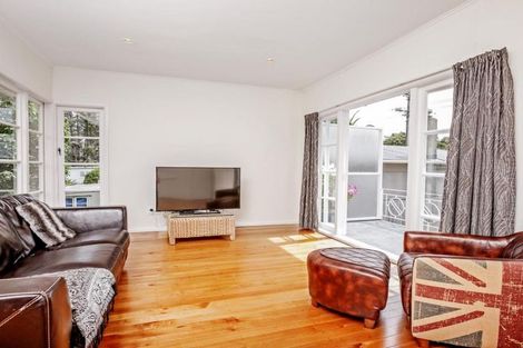 Photo of property in 12 Savoy Road, Glen Eden, Auckland, 0602