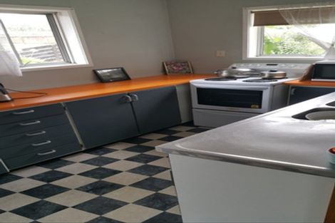 Photo of property in 1/5 Tirimoana Road, Te Atatu South, Auckland, 0602