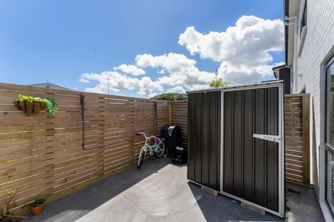 Photo of property in 19/9u Surrey Street, Tawa, Wellington, 5028