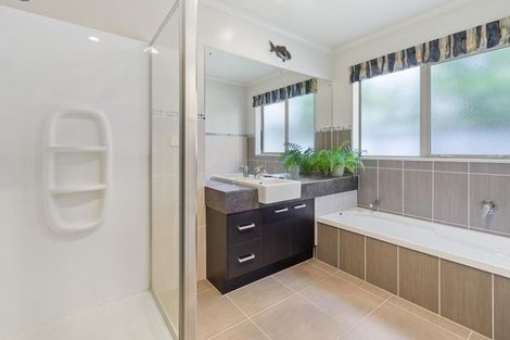 Photo of property in 3 Elie Place, Wattle Downs, Auckland, 2103