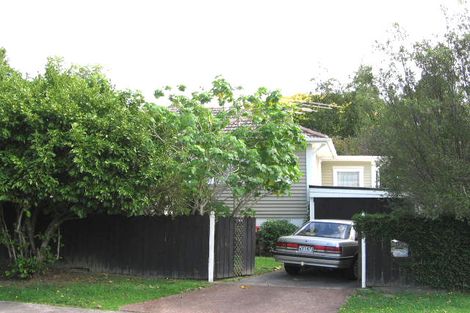Photo of property in 1/2 Palmer Avenue, Glen Eden, Auckland, 0602