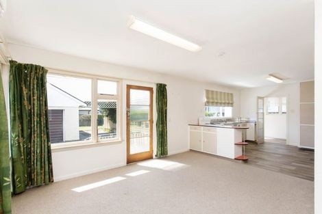 Photo of property in 3 Ruru Road, Linwood, Christchurch, 8062