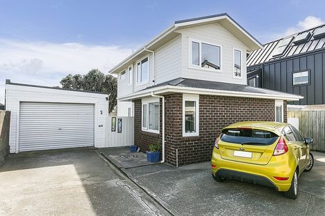 Photo of property in 10c Lyall Parade, Lyall Bay, Wellington, 6022