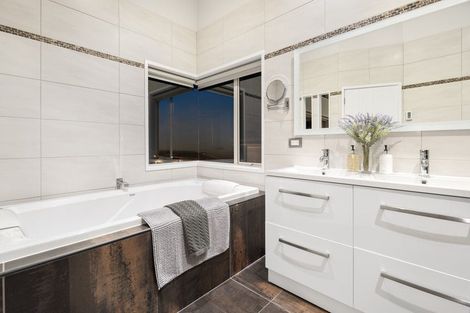 Photo of property in 86 Goodland Drive, Dairy Flat, Albany, 0792