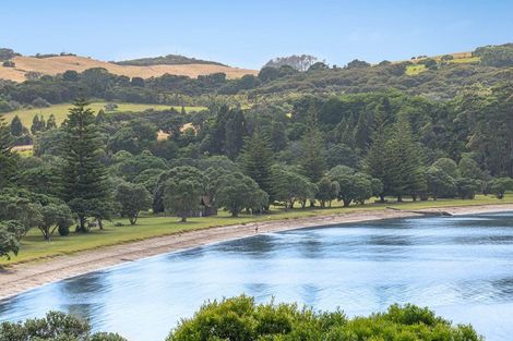 Photo of property in 91 Shakespear Road, Army Bay, Whangaparaoa, 0930