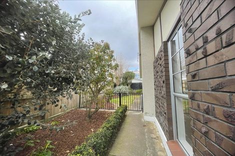 Photo of property in 17 Caulfield Place, Awapuni, Palmerston North, 4412