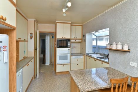 Photo of property in 8 Opal Place, Casebrook, Christchurch, 8051