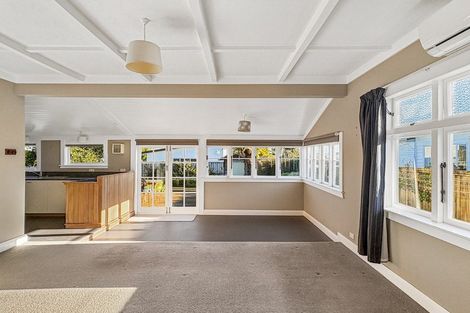 Photo of property in 169 Seddon Road, Maeroa, Hamilton, 3200