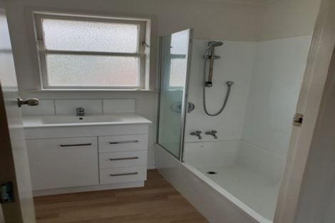 Photo of property in 14 Buller Crescent, Manurewa, Auckland, 2102