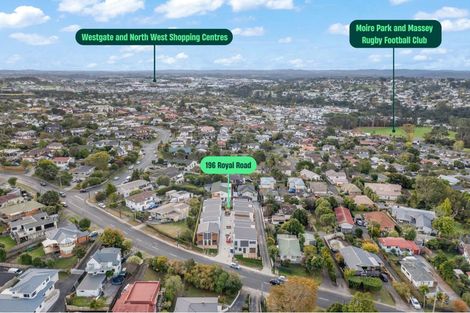 Photo of property in 4/196 Royal Road, Massey, Auckland, 0614