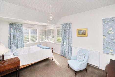 Photo of property in 127 Fendalton Road, Fendalton, Christchurch, 8014