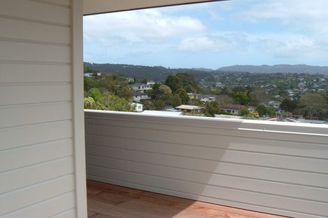 Photo of property in 1 Mataki Way, Glen Eden, Auckland, 0602