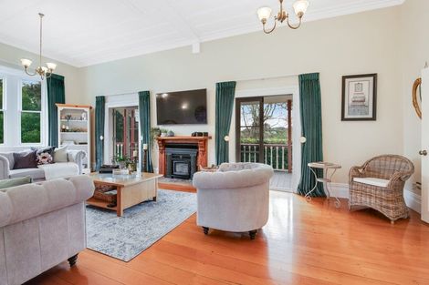 Photo of property in 14 Nelson Street, Helensville, 0800