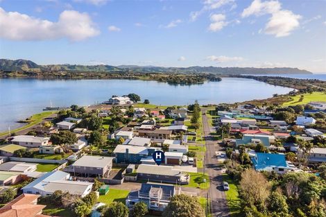 Photo of property in 16 Tatai Road, Bowentown, Waihi Beach, 3177