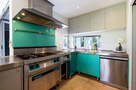 Photo of property in 50a Colonial Road, Birkenhead, Auckland, 0626