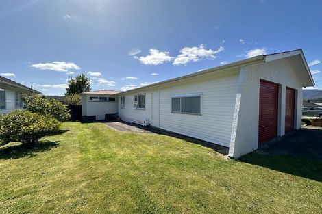 Photo of property in 62 Karaka Street, Wainuiomata, Lower Hutt, 5014