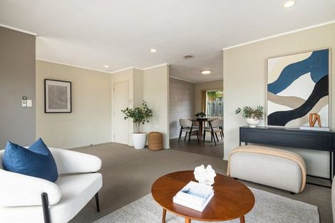 Photo of property in 1/44 Barbados Drive, Unsworth Heights, Auckland, 0632