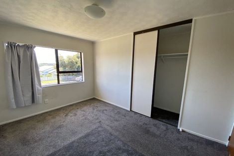 Photo of property in 40 Barbados Drive, Unsworth Heights, Auckland, 0632