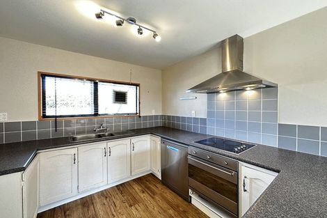 Photo of property in 63 Beachville Road, Redcliffs, Christchurch, 8081