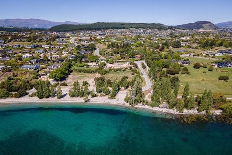 Photo of property in 333 Beacon Point Road, Wanaka, 9305